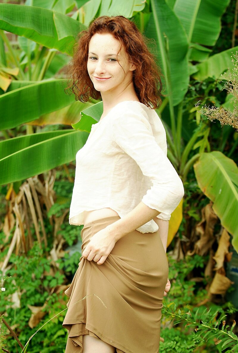 Нина, 42